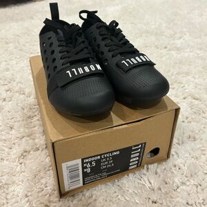Brand new, never worn NOBULL women’s spin shoes